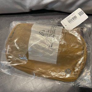 Lululemon Everywhere Belt Bag Crossbody - Burnt Caramel
